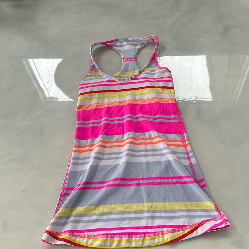 Lululemon tank